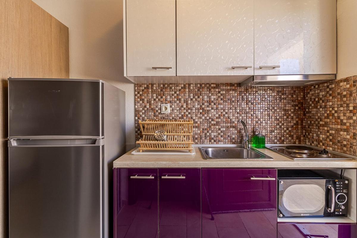 Dafni'S Seaside Luxury Studios Nikíti Kültér fotó